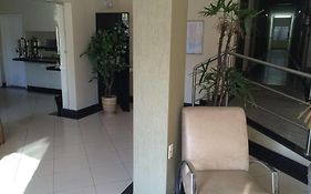 Hotel Monteneve a 2 minutos do Bom Retiro, a 8 minutos da 25 de Março e ao lado do Comando Geral da Guarda Metropolitana